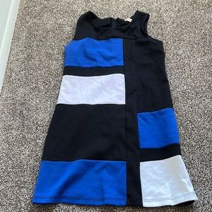 Roxette youth dress. Size medium. Full zipper along the back